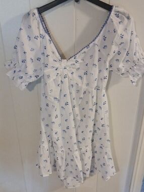 Simply Southern White Floral Backless Dress with Blue Print